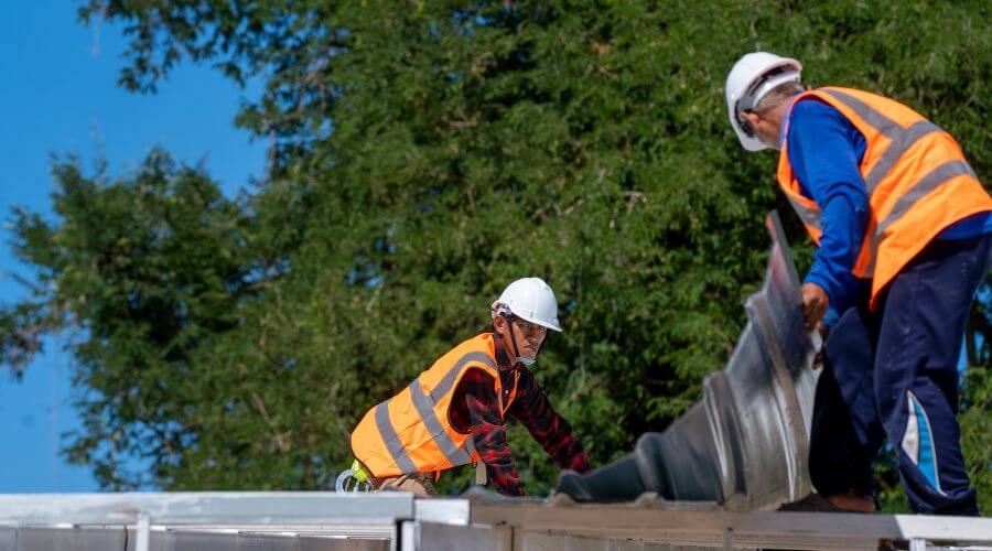 Roof repair in Bloomington, TX